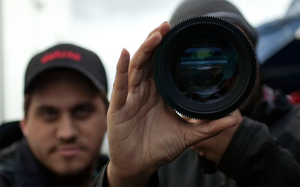 Organize your set photography into instantly shareable galleries